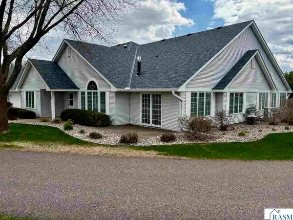 1201 Rockbend Parkway, St. Peter, MN 56082