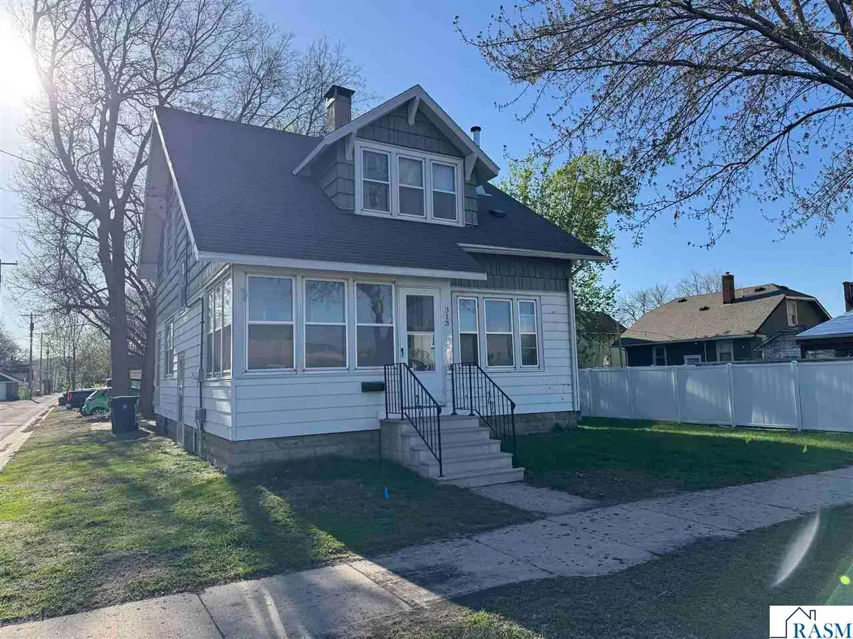 313 Range Street, North Mankato, MN 56003 - #1