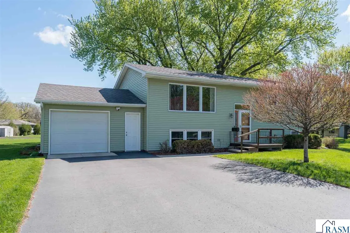 1612 Clare Court, North Mankato, MN 56003 - #1