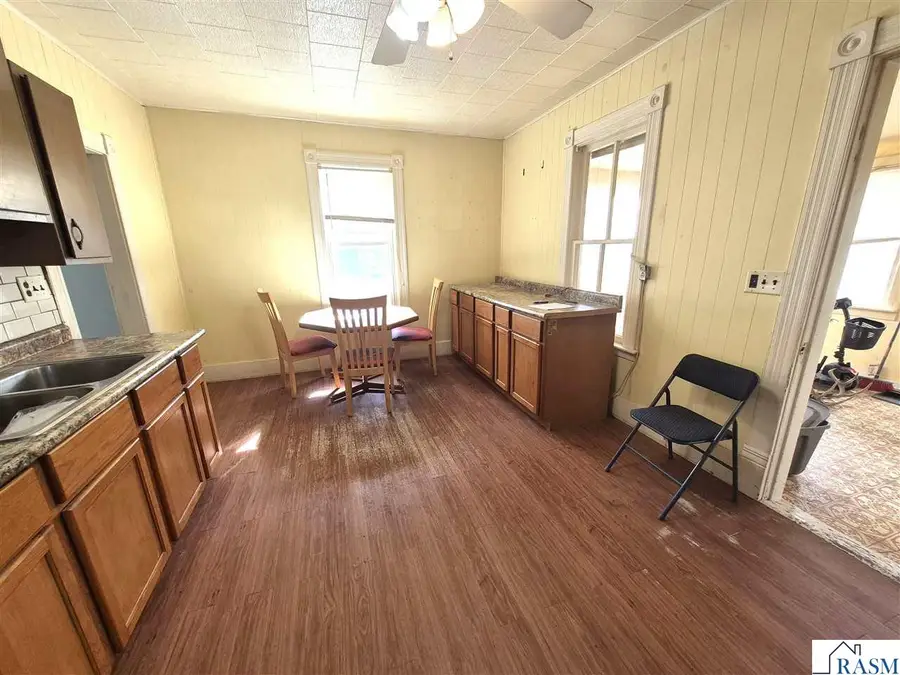 114 SW 1st Avenue, Fairfax, MN 55332 - #2