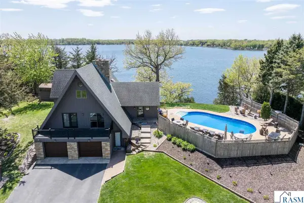 6218 Shamrock Drive, Madison Lake, MN 56063