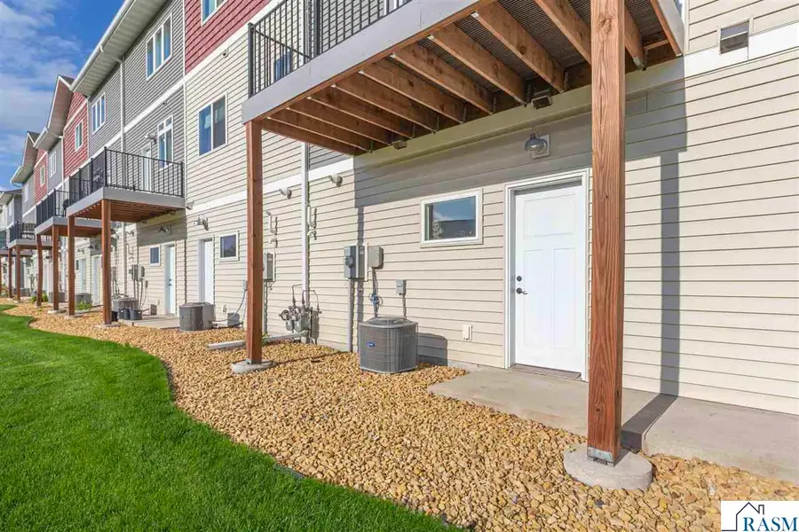 2192 Rolling Green Trail, North Mankato, MN 56003 - #3