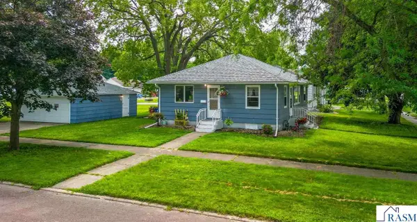 801 SW 4th Avenue, Wells, MN 56097