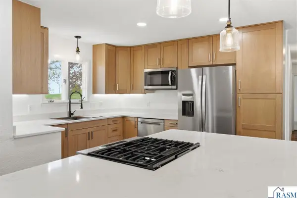 1400 W Elm Avenue, Waseca, MN 56093
