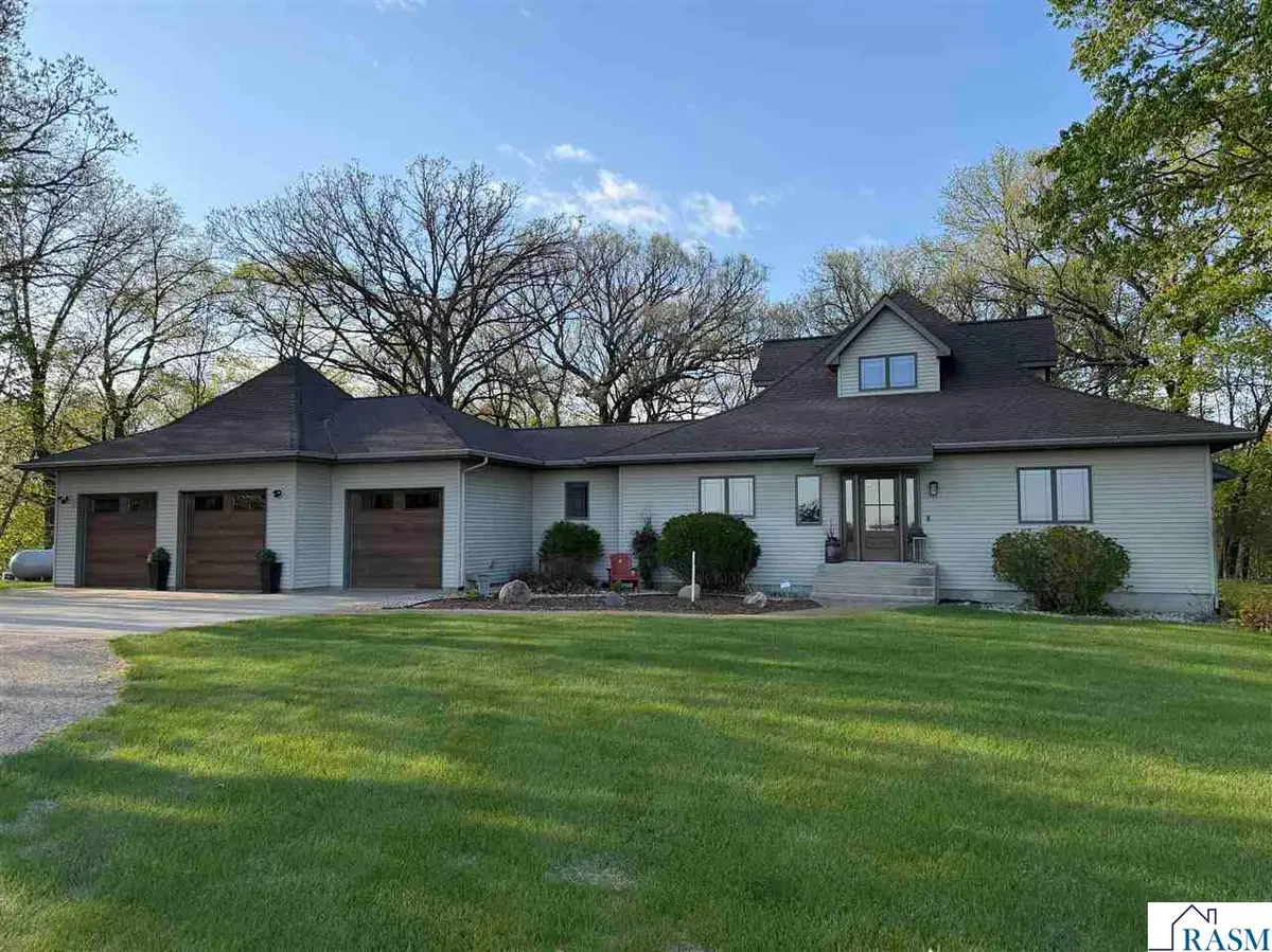 20256 County Road 29, New Ulm, MN 56073 - #1