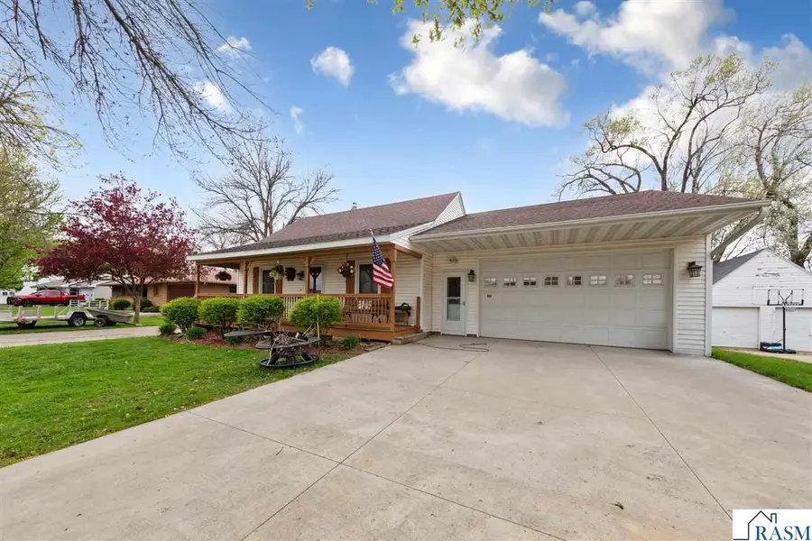 530 S 4th Street, Le Sueur, MN 56058 - #2