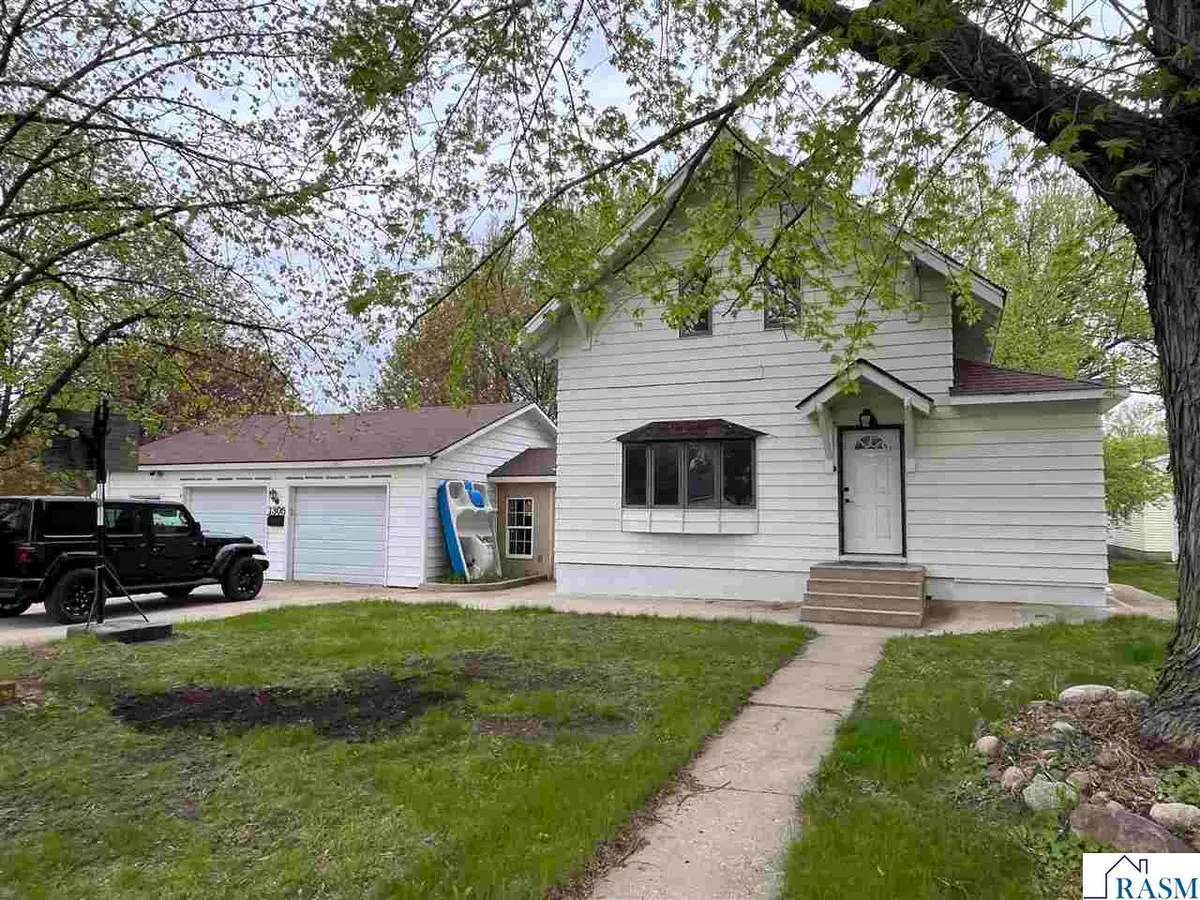 1305 9th Avenue South, Saint James, MN 56081 - #1