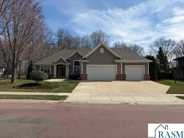 421 Diamond Creek Road, Mankato, MN 56001 - #1