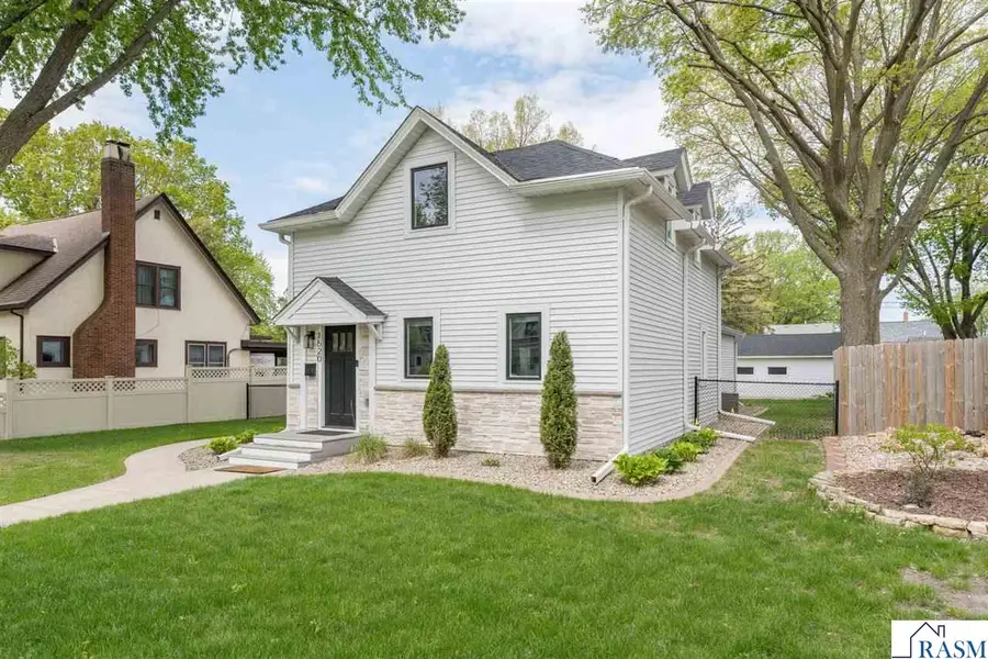 1520 N Broad Street, Mankato, MN 56001 - #2