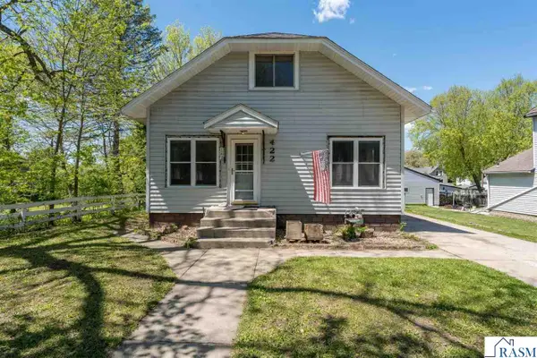422 S Second Street, Le Sueur, MN 56058