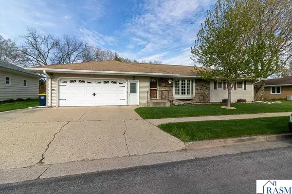 6 Hazelwood Avenue, New Ulm, MN 56073