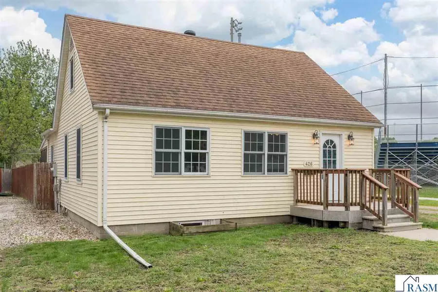 426 W Skaro Street, Saint Peter, MN 56082 - #2