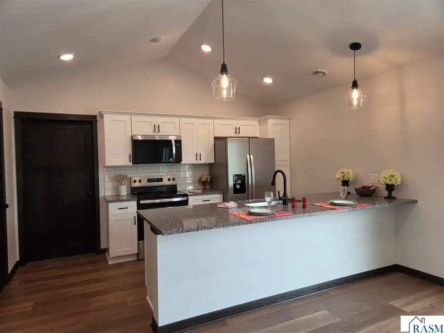 2025 Clark Street, Saint Peter, MN 56082-1229 - #2
