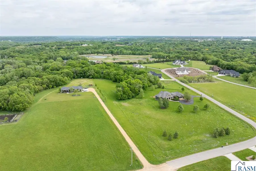275 Summerfield Trail, Mankato, MN 56001 - #2