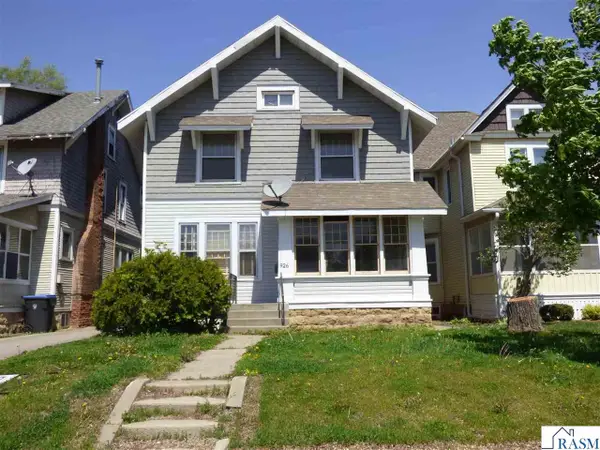 926 S Front Street, Mankato, MN 56001