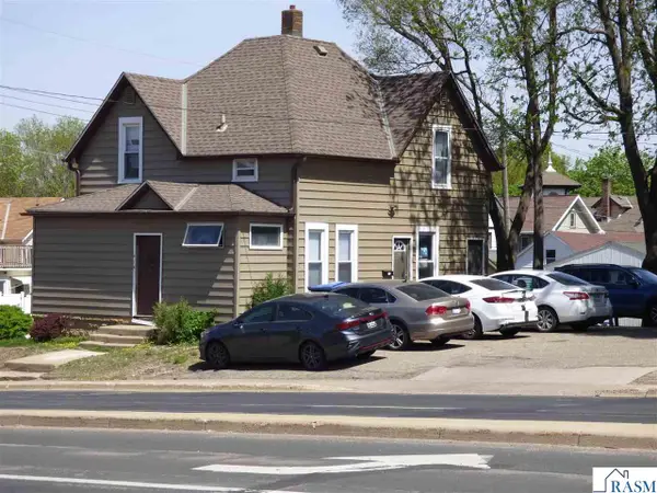 414 Madison Avenue, Mankato, MN 56001