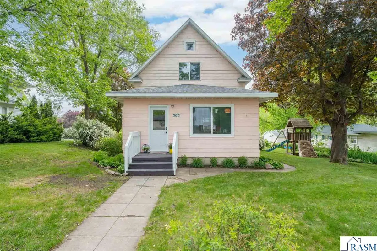 303 Broadway Street, Hanska, MN 56041 - #1