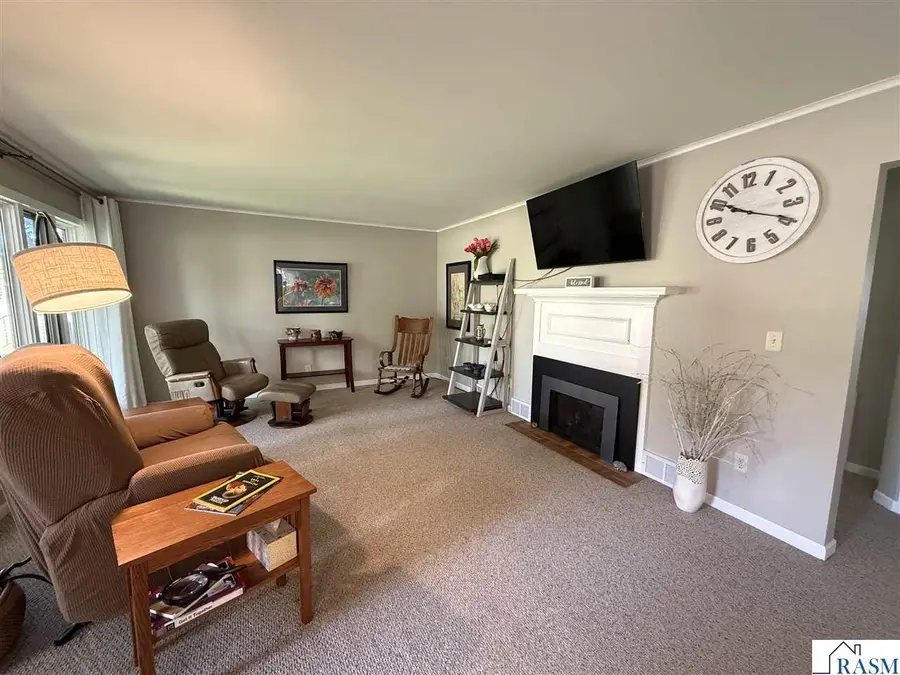 805 S Broadway, New Ulm, MN 56073 - #3