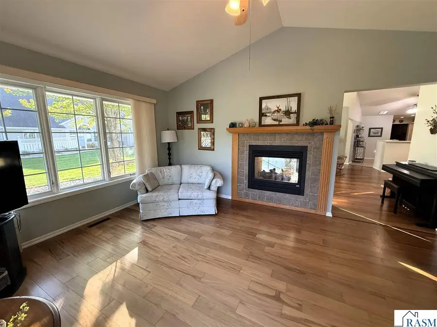 909 Cottonwood, New Ulm, MN 56073 - #3