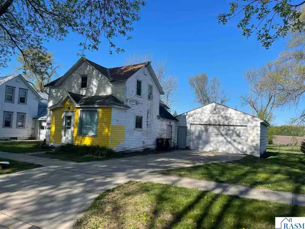 403 S park Street, Fairfax, MN 55332