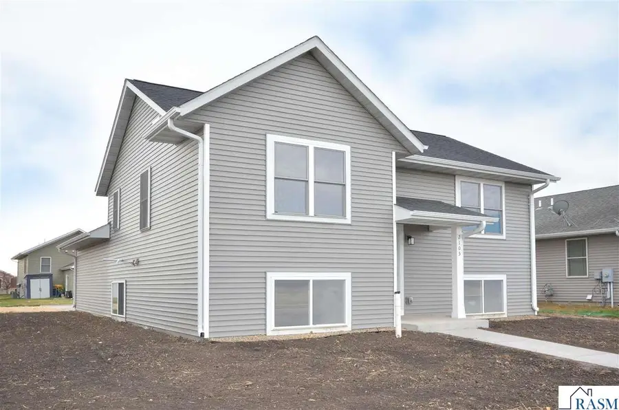 2105 Lunden Street, Saint Peter, MN 56082 - #2
