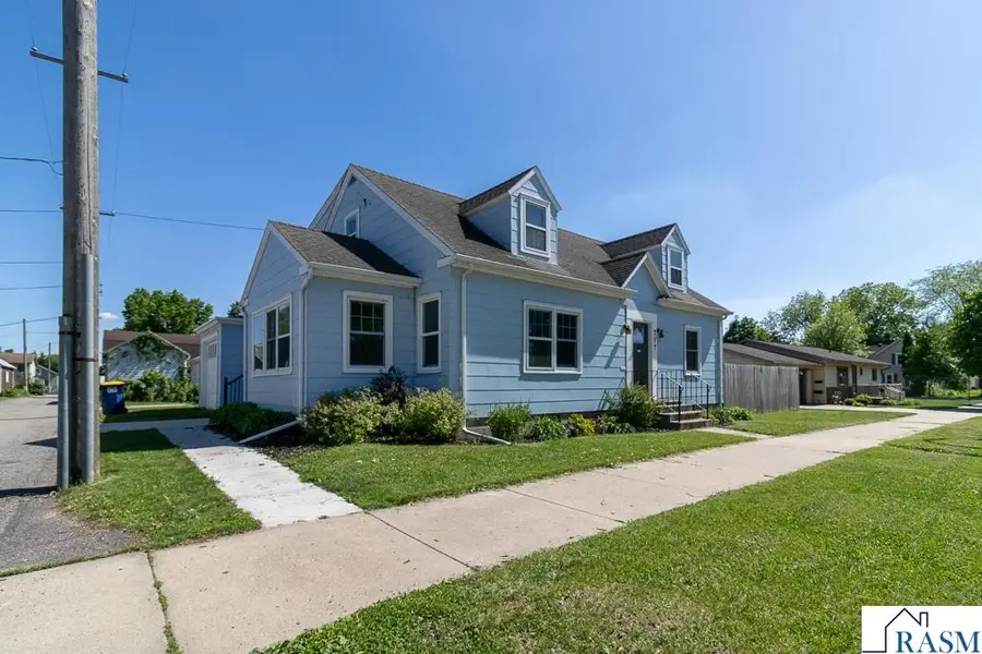 717 N 5th Street, New Ulm, MN 56073 - #2