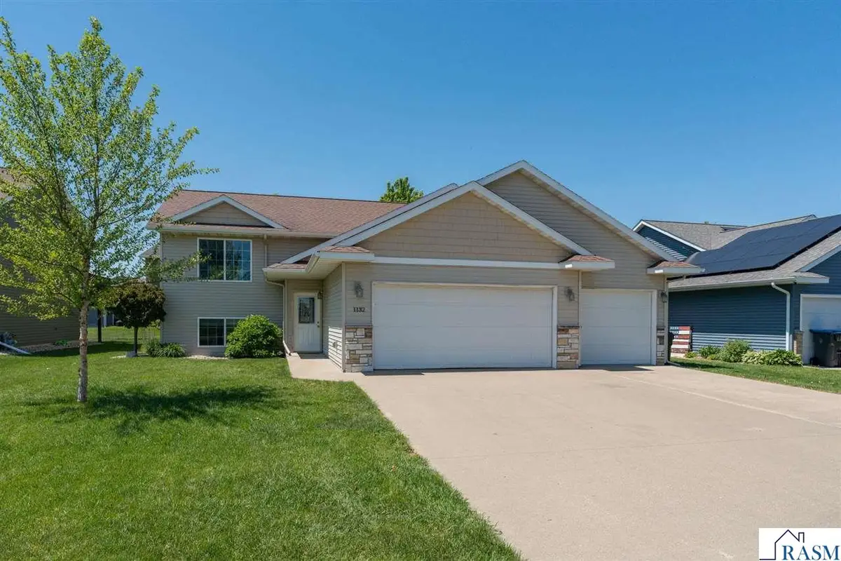 1132 Heron Drive, Mankato, MN 56001 - #1