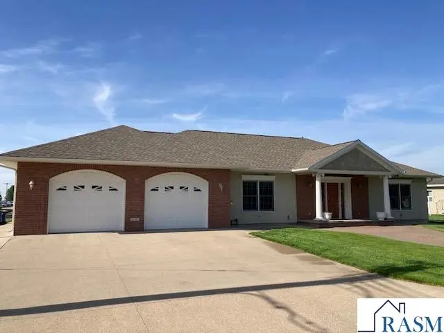 305 Brackenridge Street SW, Sleepy Eye, MN 56086 - #2