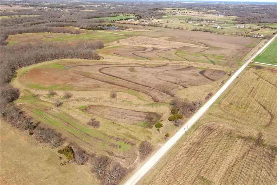 15490 Waverly Road, Gardner, KS 66030 - #3