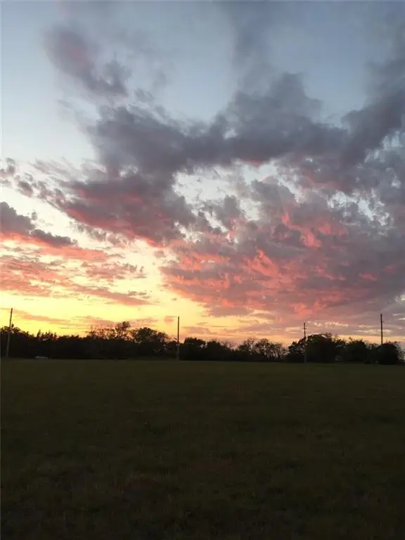 230 Sunset Drive, Mound City, KS 66056 - Image #2