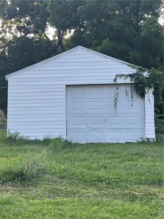 702 W 1st Street, Pittsburg, KS 66762 - Image #3