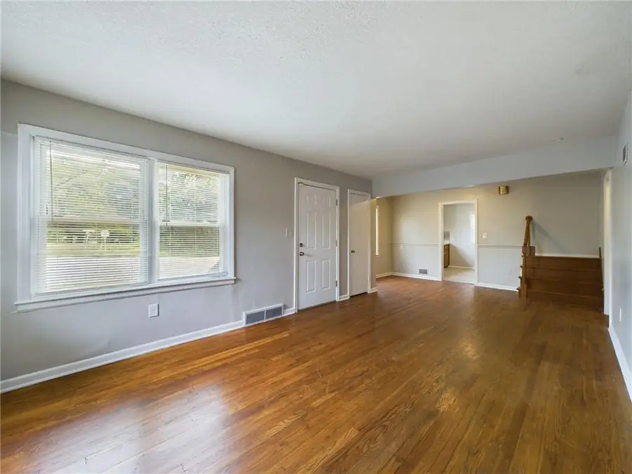 10626 E 23rd Street, Independence, MO 64052 - Image #3