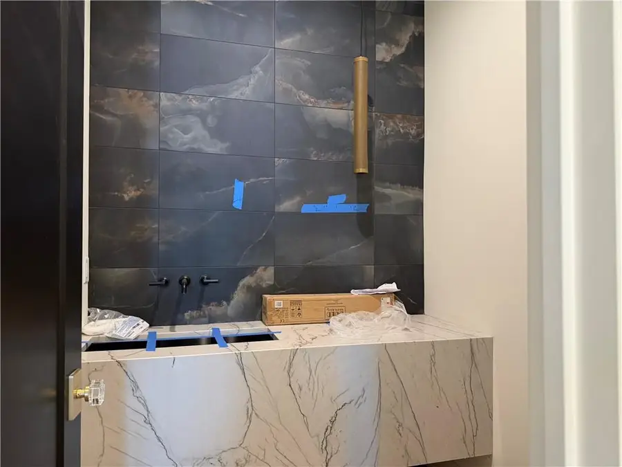 3423 NE 102nd Street, Kansas City, MO 64155 - #3