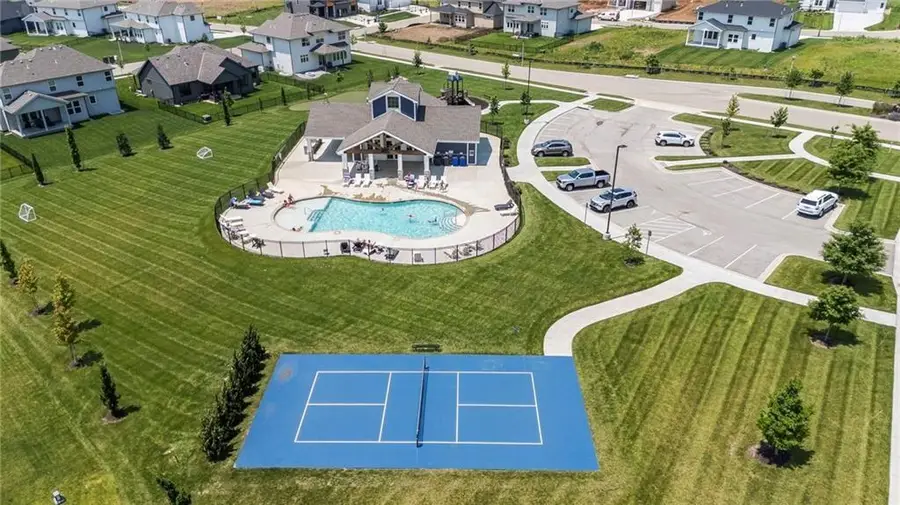 17077 W 168th Place, Olathe, KS 66062 - Image #2