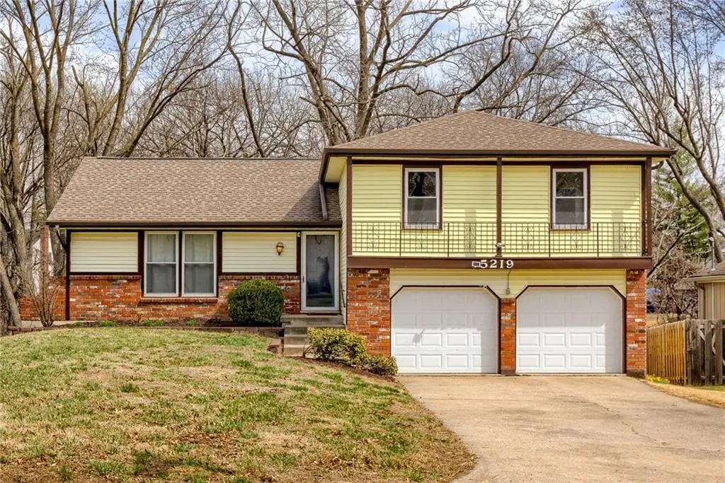 5219 N Virginia Avenue, Kansas City, MO 64118 - #1