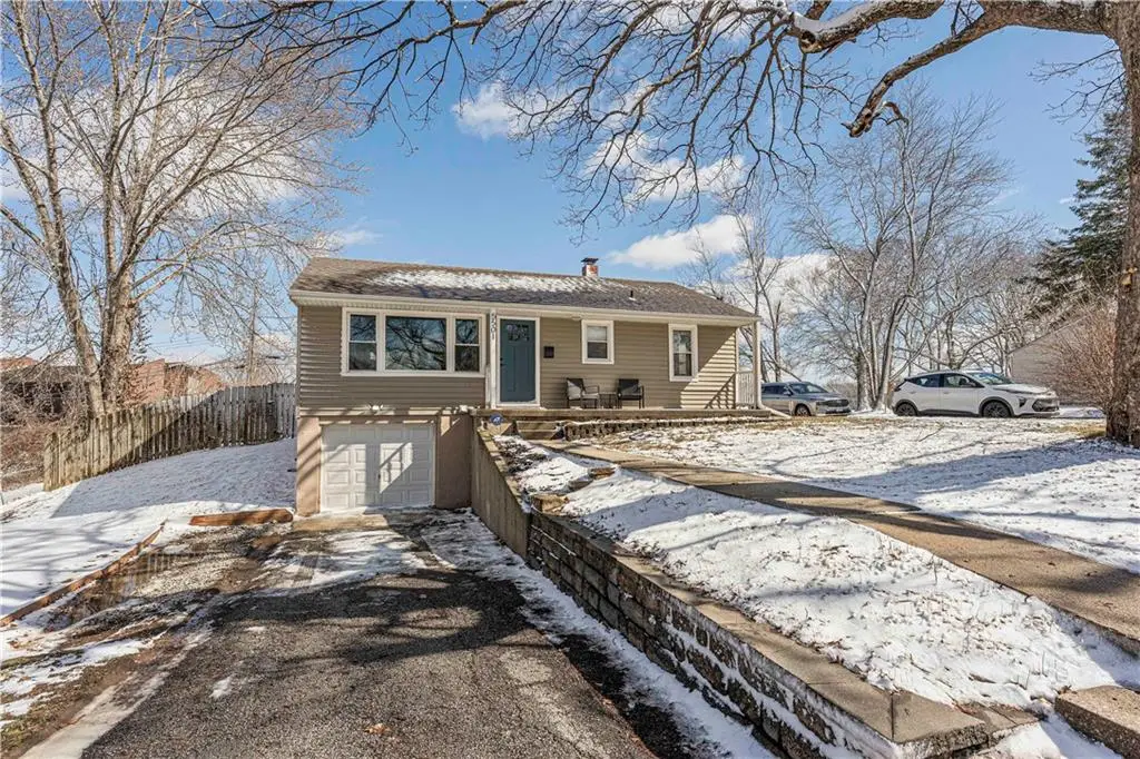5501 N Garfield Avenue, Kansas City, MO 64118 - Image #1