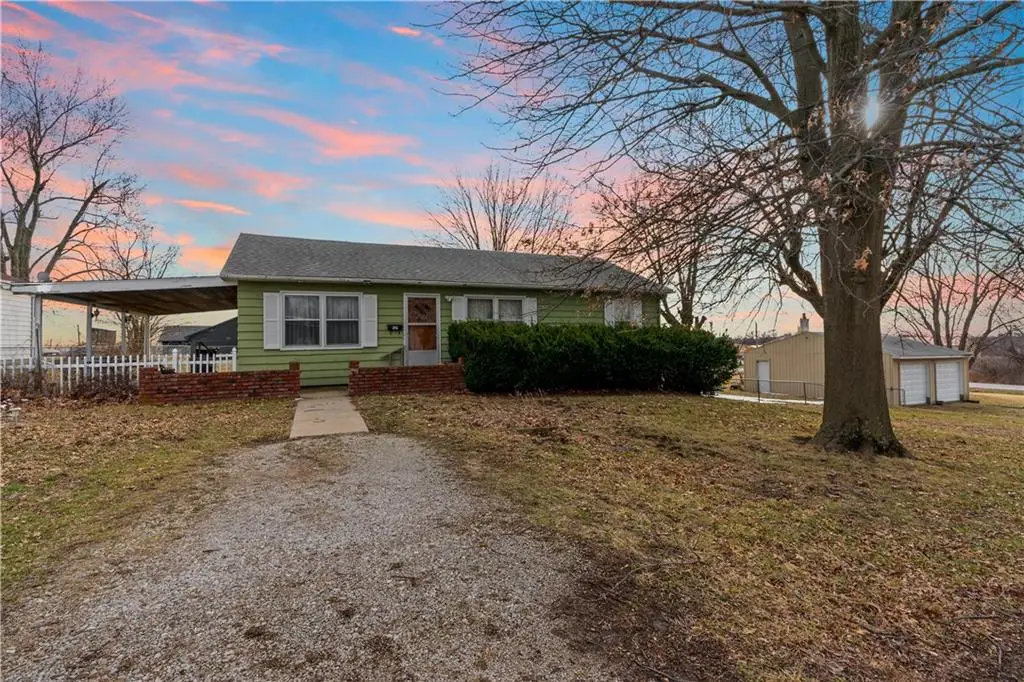 215 Southside Court, Excelsior Springs, MO 64024 - #1