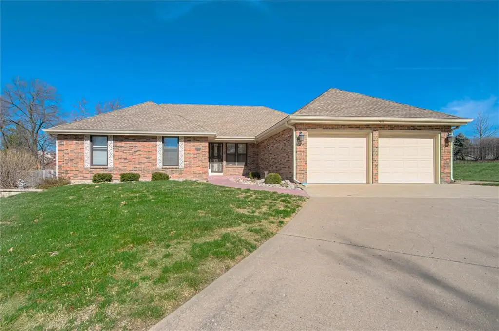 7012 N Benton Court, Gladstone, MO 64119 - Image #1