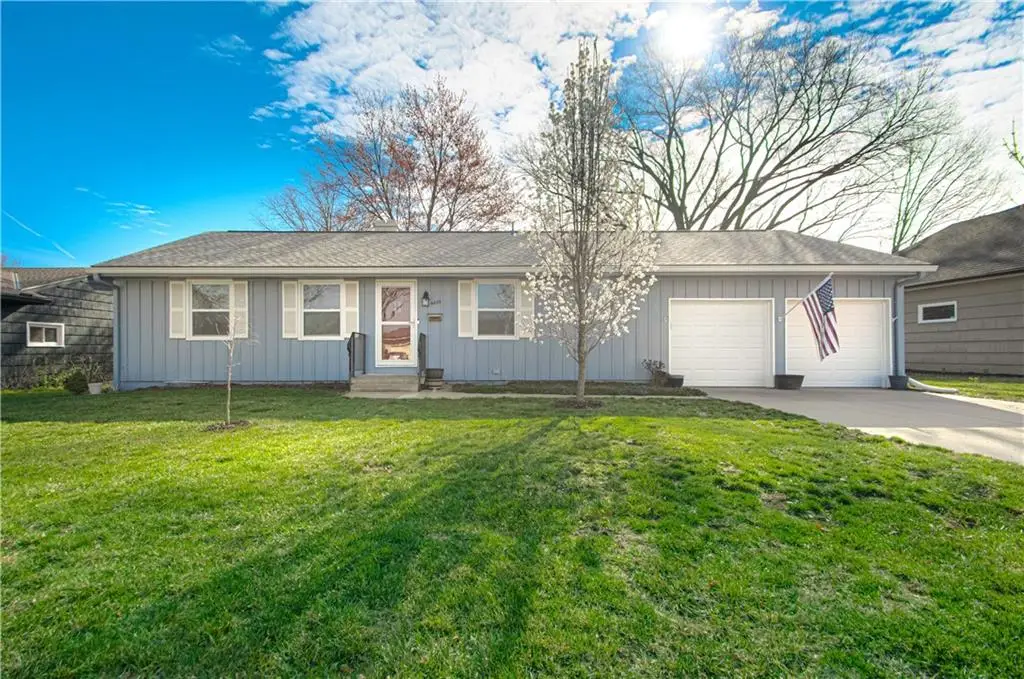 4849 N Gladstone Avenue, Kansas City, MO 64119 - #1