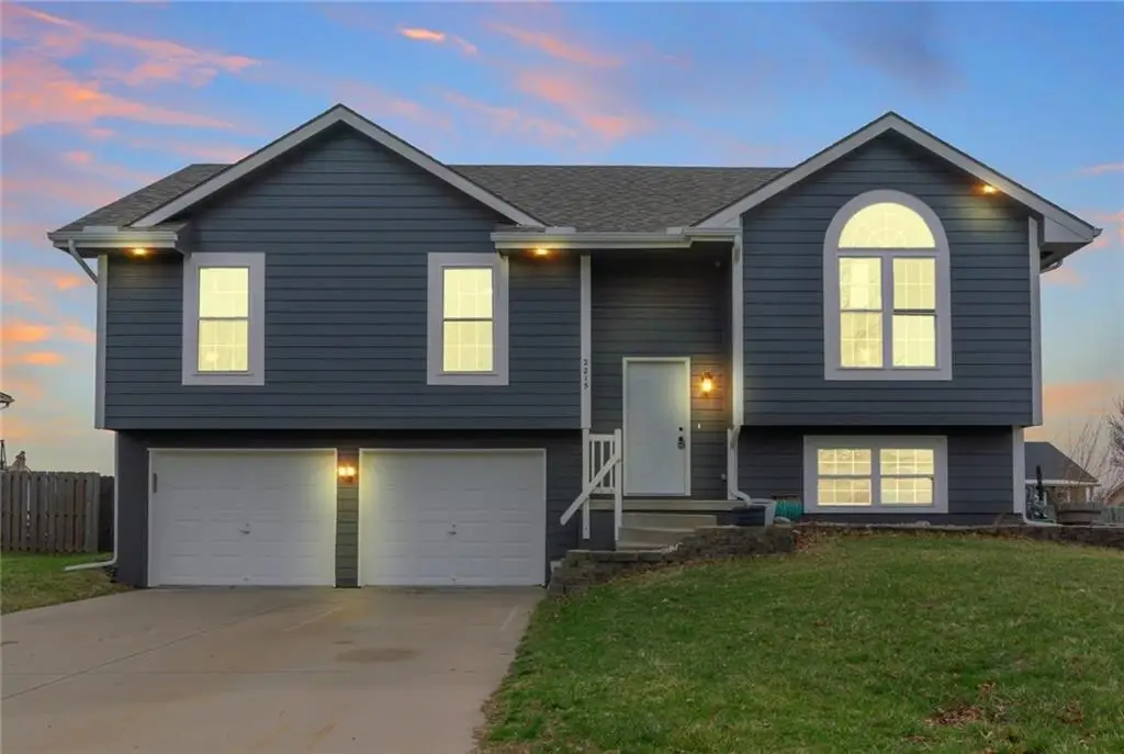 2215 Madison Avenue, Excelsior Springs, MO 64024 - #1