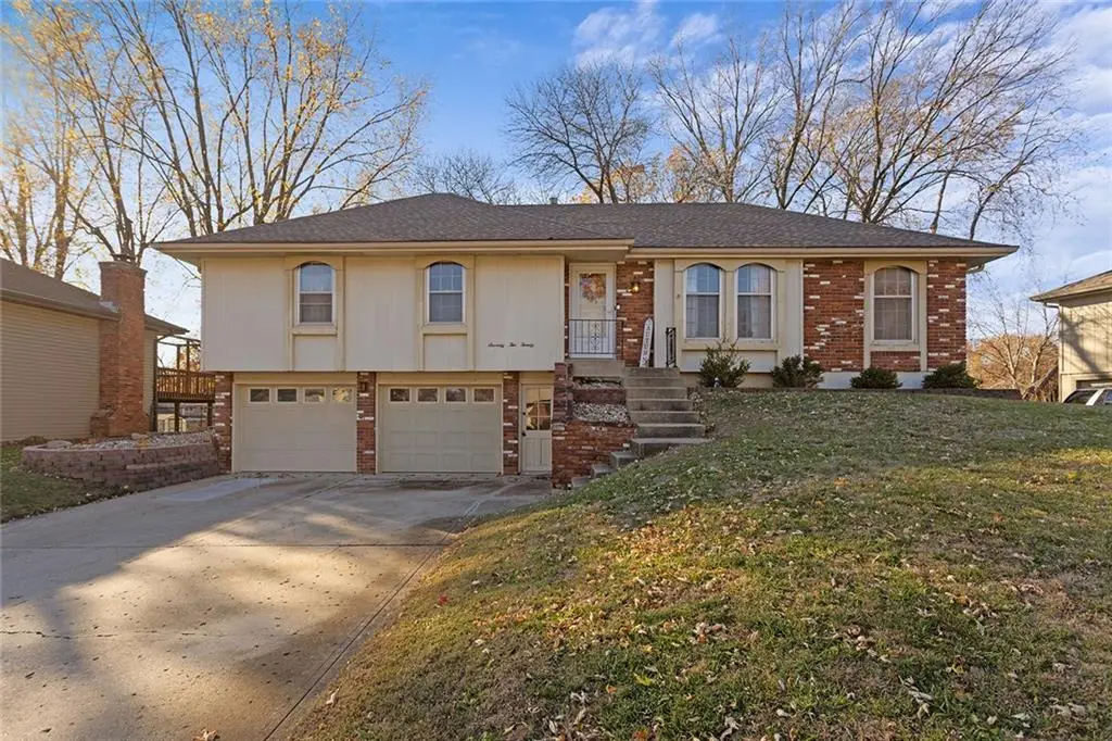 7220 N Park Avenue, Kansas City, MO 64118 - #1