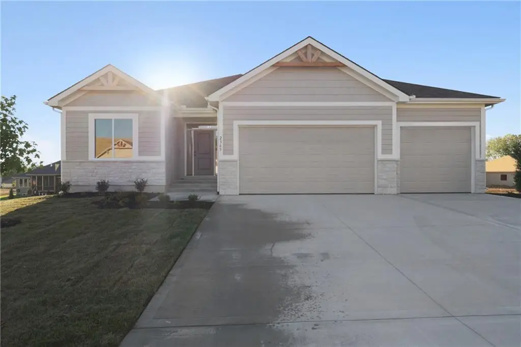 2353 NE Colonnade Avenue, Blue Springs, MO 64029 - Image #1