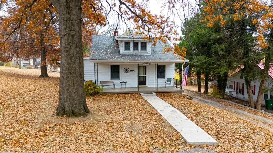 11813 & 11815 E Scarritt Avenue, Sugar Creek, MO 64054 - Image #2