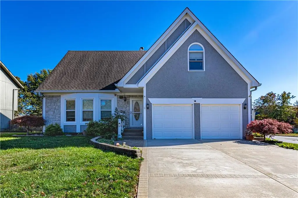 205 Johnston Parkway, Raymore, MO 64083 - Image #1