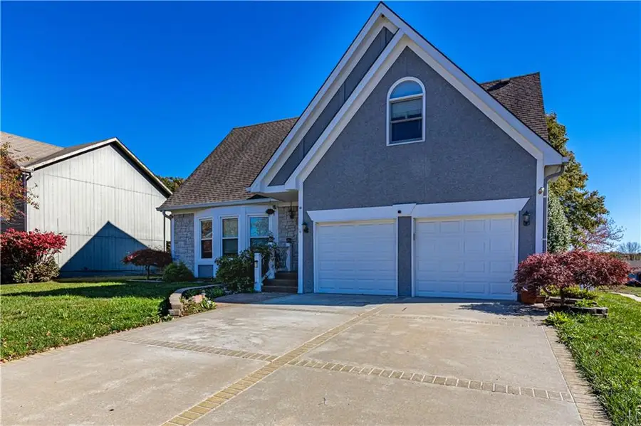 205 Johnston Parkway, Raymore, MO 64083 - Image #2