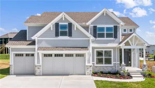 7601 NE 103rd Terrace, Kansas City, MO 64157