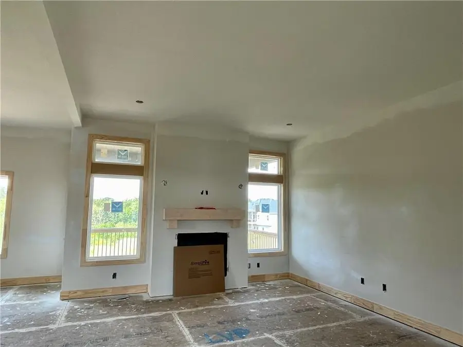 12146 N Tracy Avenue, Kansas City, MO 64165 - Image #2