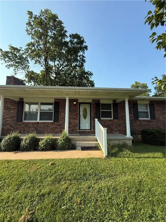 801 Overbrook Drive Drive, Macon, MO 63552 - Image #2