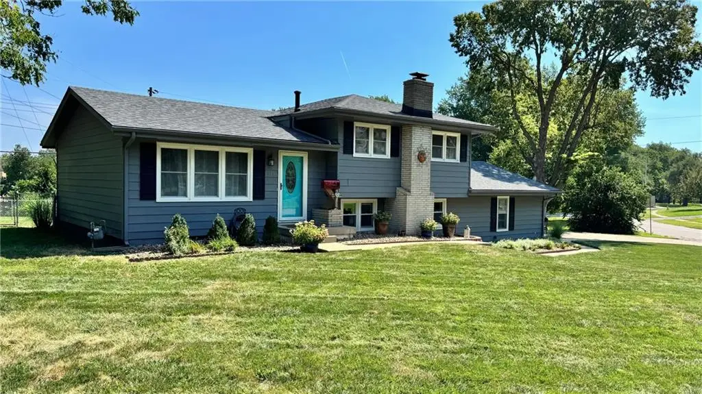 10406 71st Place, Shawnee, KS 66203 - Image #1