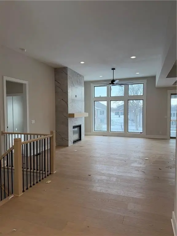 911 Savannah Lane, Greenwood, MO 64034 - #2